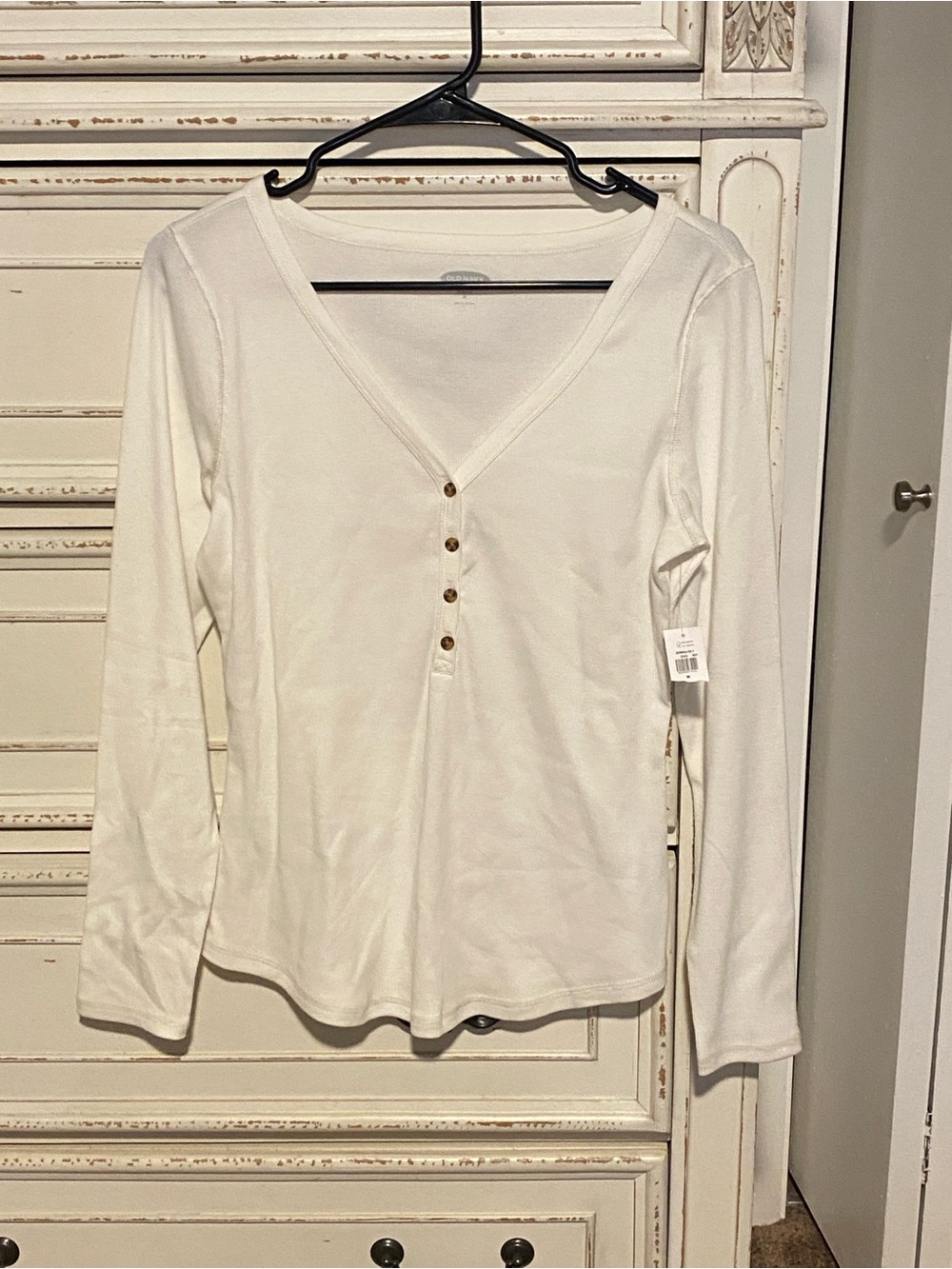 Old Navy Cream Long-Sleeve V-Neck Henley Top
